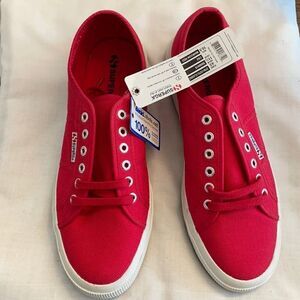 SUPERGA RED 2750 CLASSIC SNEAKERS.  NEW